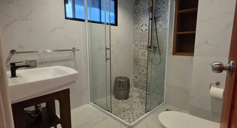 Condo en alquiler de 2 habitaciones en Watthana, Bangkok