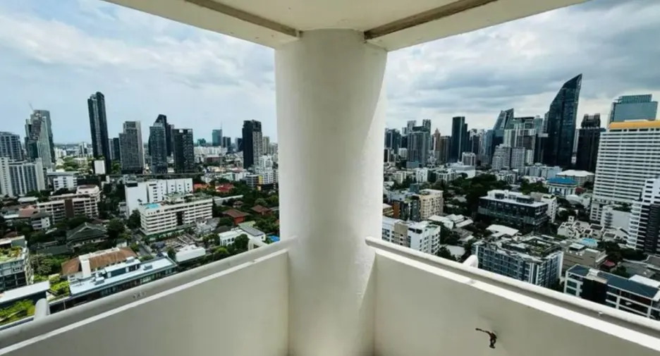 For rent 3 ベッドルーム condo in Watthana, Bangkok