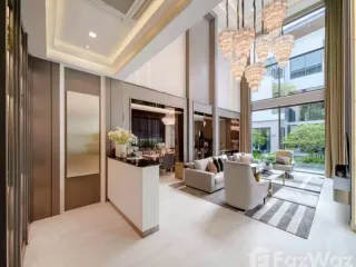 Casa en alquiler de 4 habitaciones en Bueng Kum, Bangkok