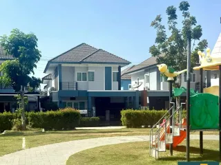 For rent 4 bedrooms house in Sattahip, Chonburi