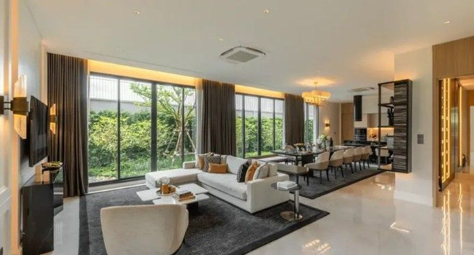 Casa en alquiler de 4 habitaciones en Taling Chan, Bangkok