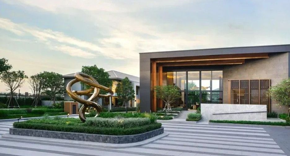 Casa en alquiler de 4 habitaciones en Taling Chan, Bangkok