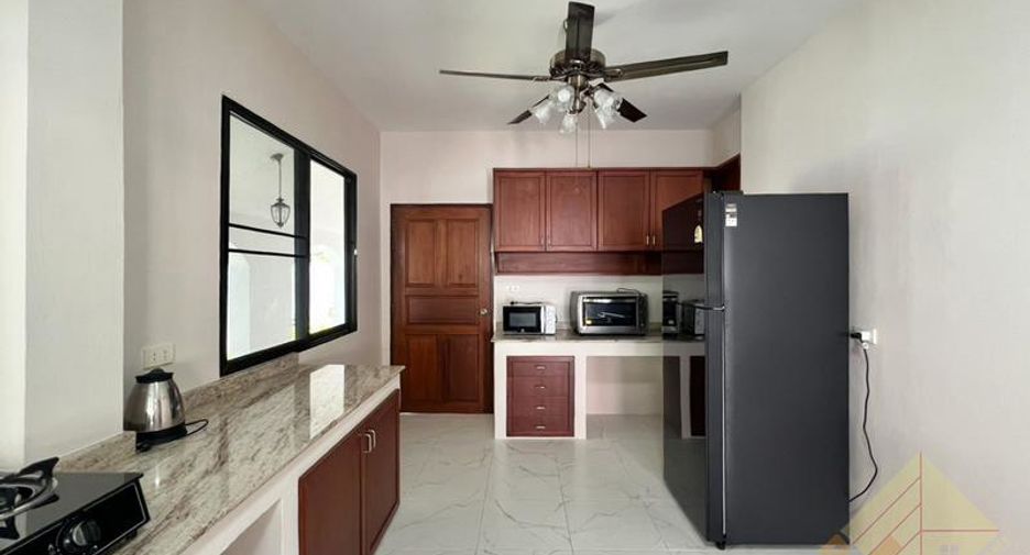 À vendre 5 chambres maison à Bang Lamung, Chonburi