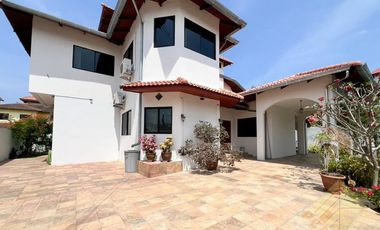 Casa en venta de 5 habitaciones en Bang Lamung, Chonburi
