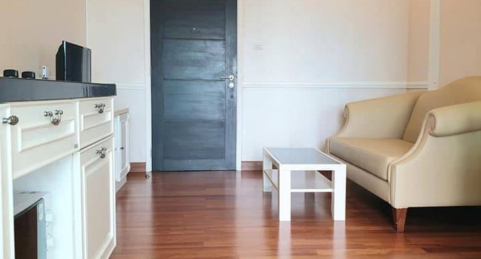 For rent 1 bed condo in Sathon, Bangkok