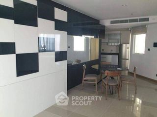 Condo en alquiler de 2 habitaciones en Huai Khwang, Bangkok