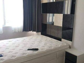 Condo en alquiler de 2 habitaciones en Huai Khwang, Bangkok