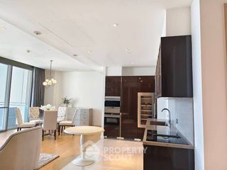 For rent 4 ベッドルーム condo in Khlong San, Bangkok