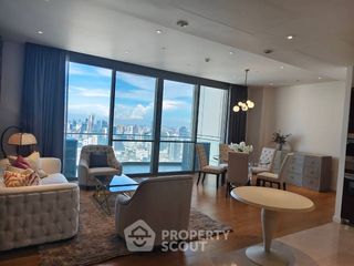 For rent 4 ベッドルーム condo in Khlong San, Bangkok