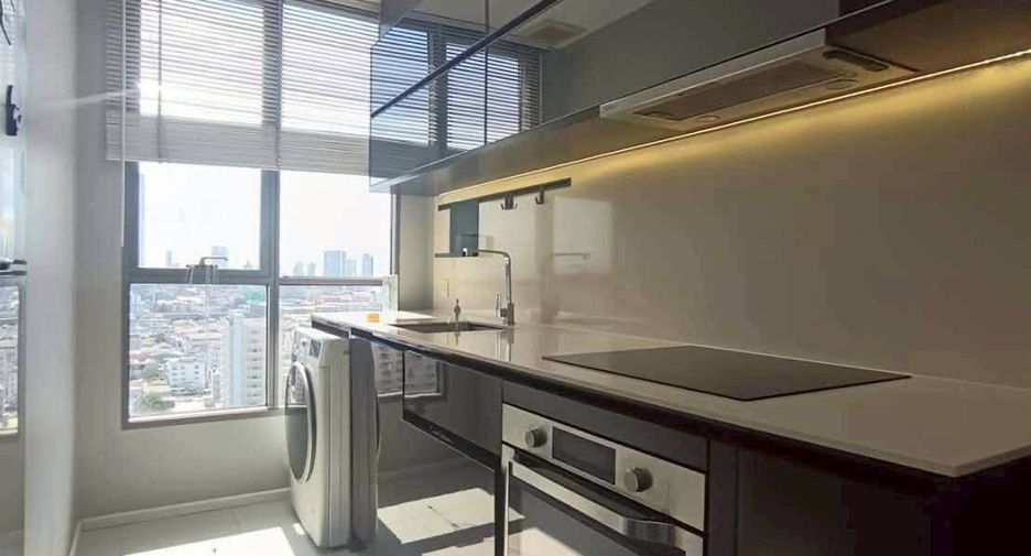 For rent 2 bedrooms condo in Sathon, Bangkok