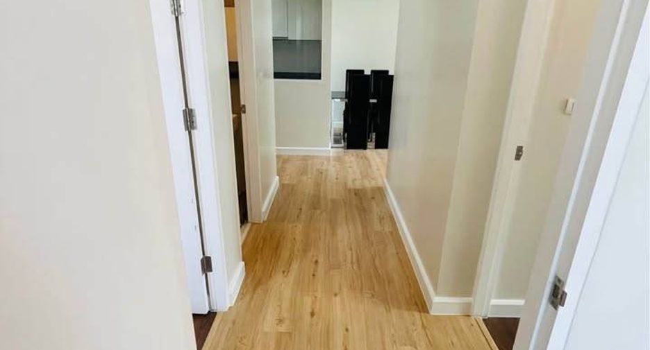 Condo en alquiler de 3 habitaciones en Khlong Toei, Bangkok