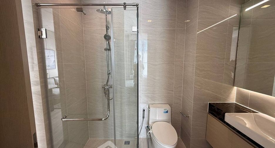 For rent 1 bed condo in Watthana, Bangkok