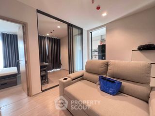For rent 2 bedrooms condo in Thon Buri, Bangkok