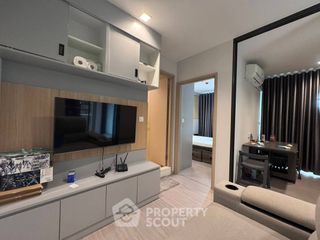 For rent 2 bedrooms condo in Thon Buri, Bangkok