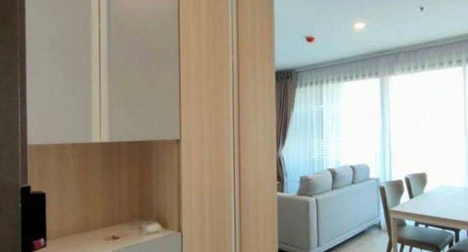 À louer 2 chambres condo 