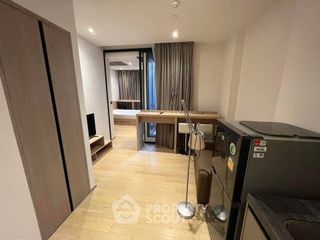 For rent 1 bed condo in Huai Khwang, Bangkok