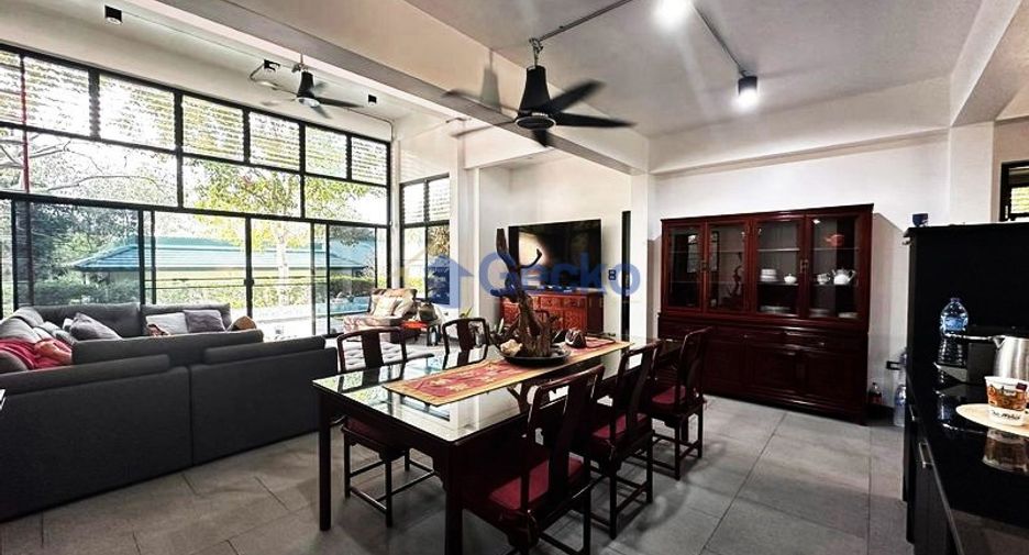 Haus zum Kauf mit 4 Zimmer in Bang Saray, Pattaya