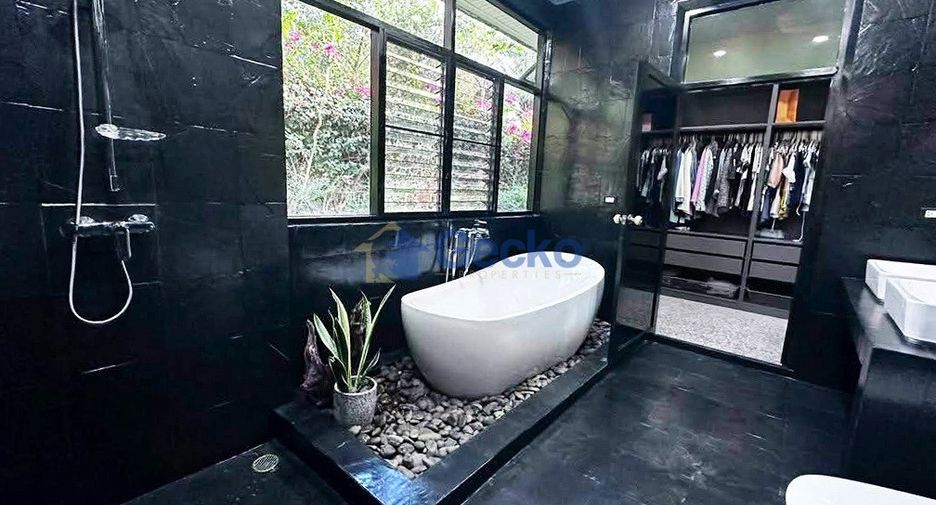 Haus zum Kauf mit 4 Zimmer in Bang Saray, Pattaya