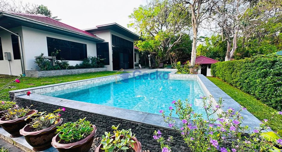 Haus zum Kauf mit 4 Zimmer in Bang Saray, Pattaya