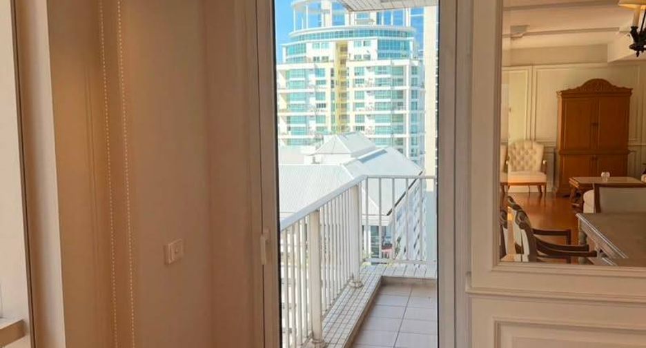 Wohnung zur Miete mit 2 Zimmer in Pathum Wan, Bangkok