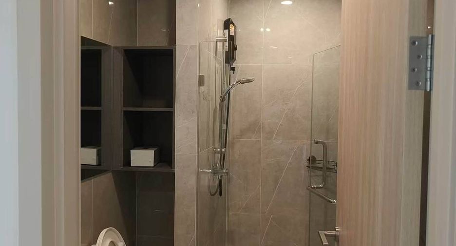 À louer 2 chambres condo 
