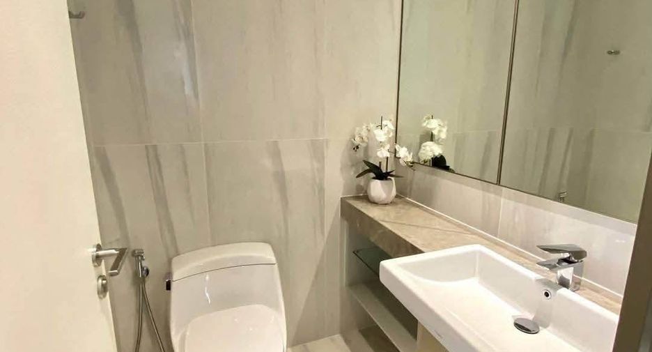 Condo en alquiler de 2 habitaciones en Khlong Toei, Bangkok