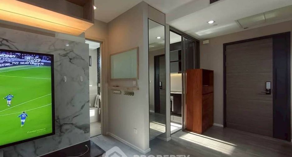 For rent 2 bedrooms condo in Sathon, Bangkok