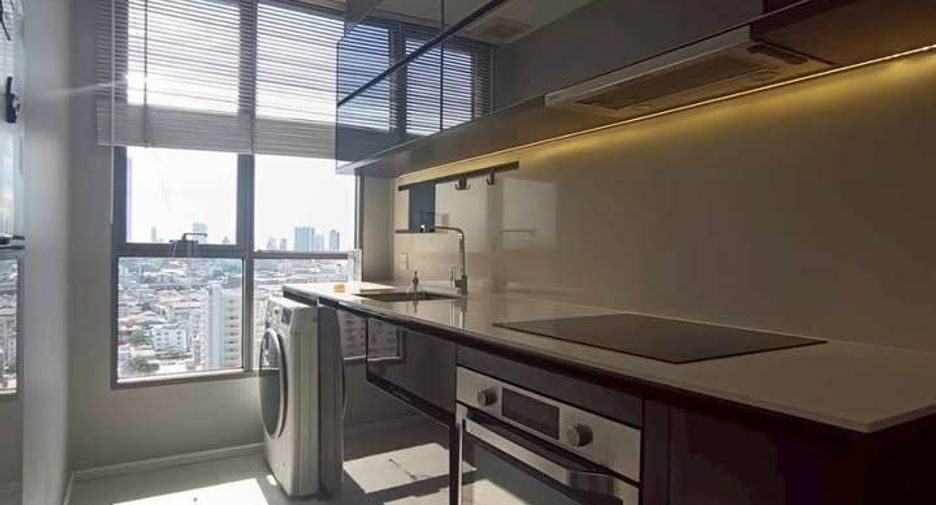 For rent 2 bedrooms condo in Sathon, Bangkok