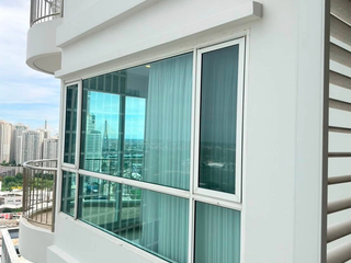 For sale 2 bedrooms condo in Yan Nawa, Bangkok