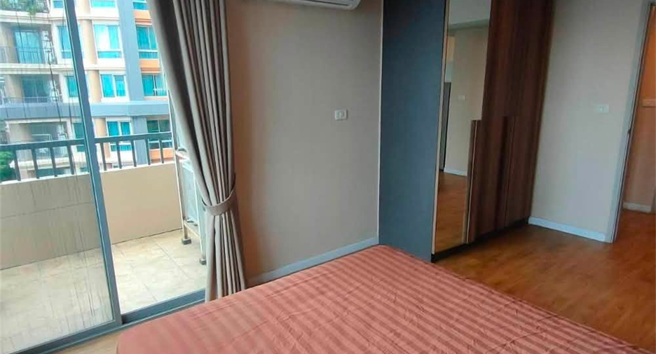 Condo en venta de 3 habitaciones en Yan Nawa, Bangkok