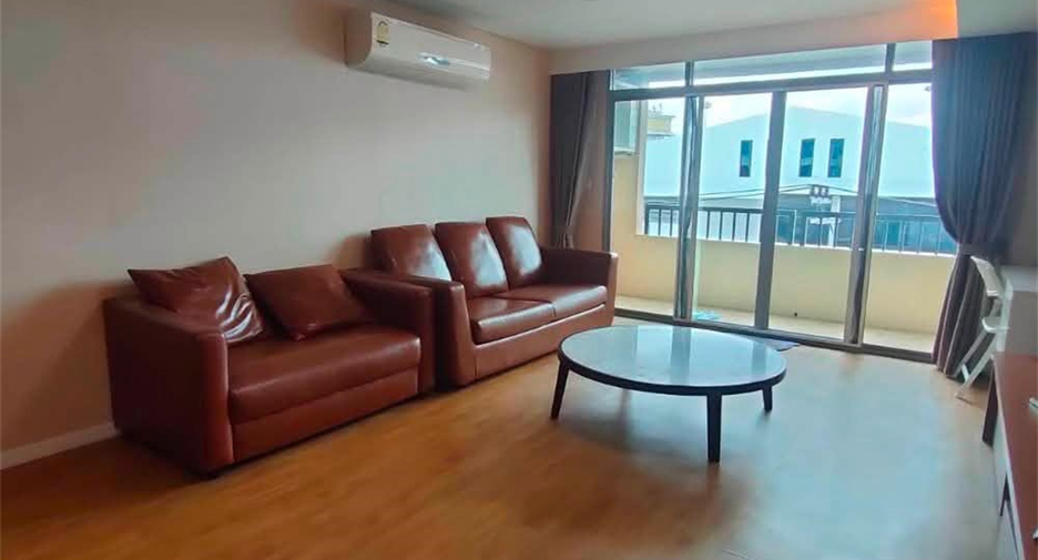 Condo en venta de 3 habitaciones en Yan Nawa, Bangkok