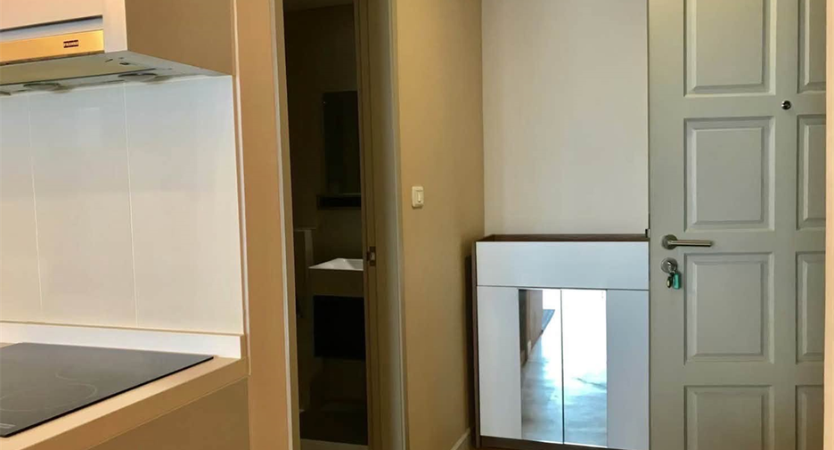 Condo en venta de 3 habitaciones en Yan Nawa, Bangkok