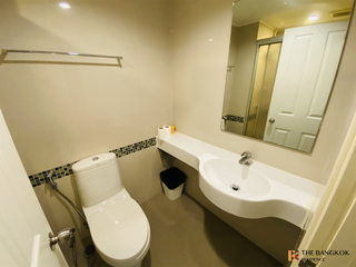 For sale 2 bedrooms condo in Yan Nawa, Bangkok