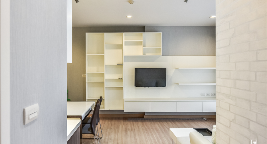 For rent 2 bedrooms condo 