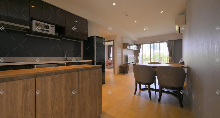 For rent 2 bedrooms condo in Watthana, Bangkok