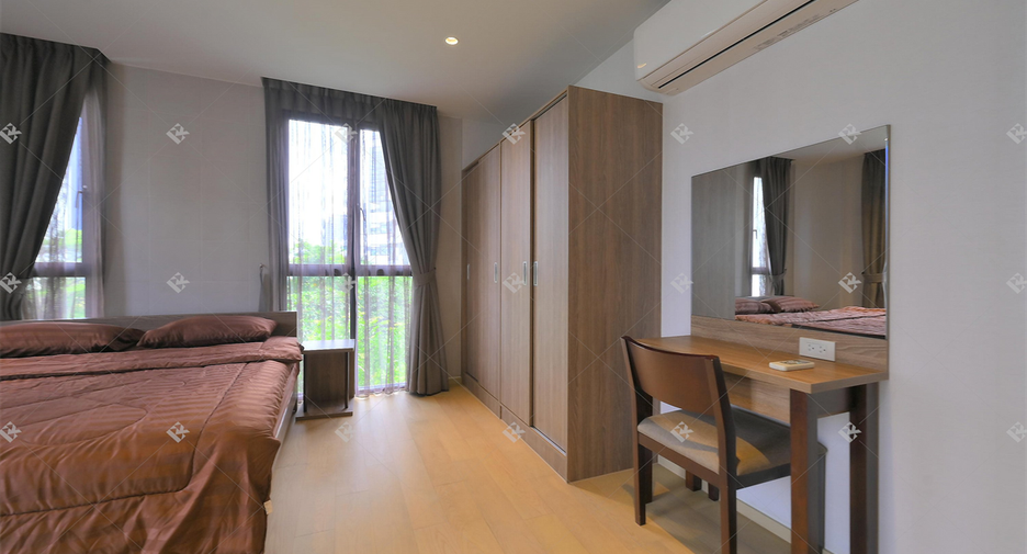 For rent 2 bedrooms condo in Watthana, Bangkok
