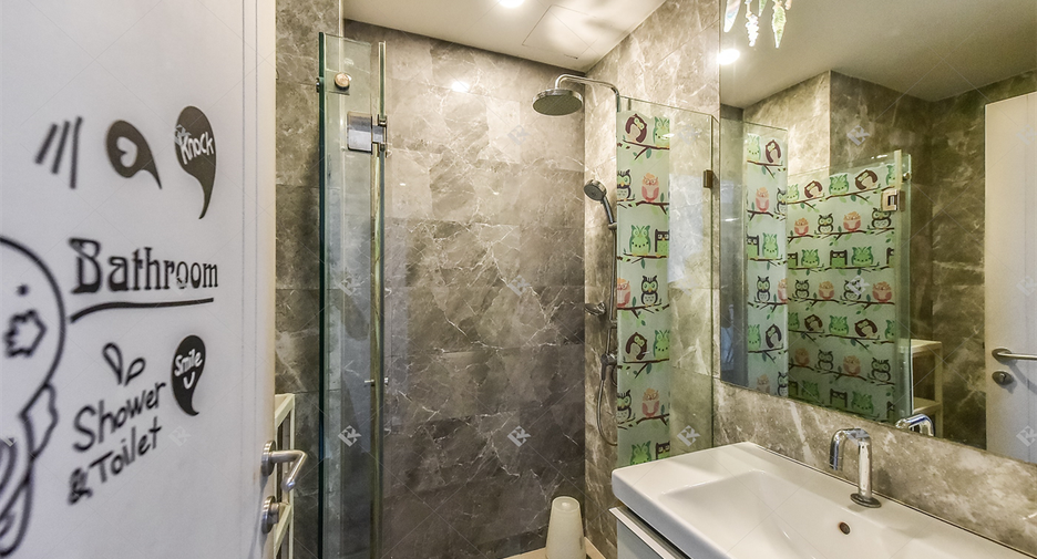 À vendre 2 chambres condo à Pathum Wan, Bangkok