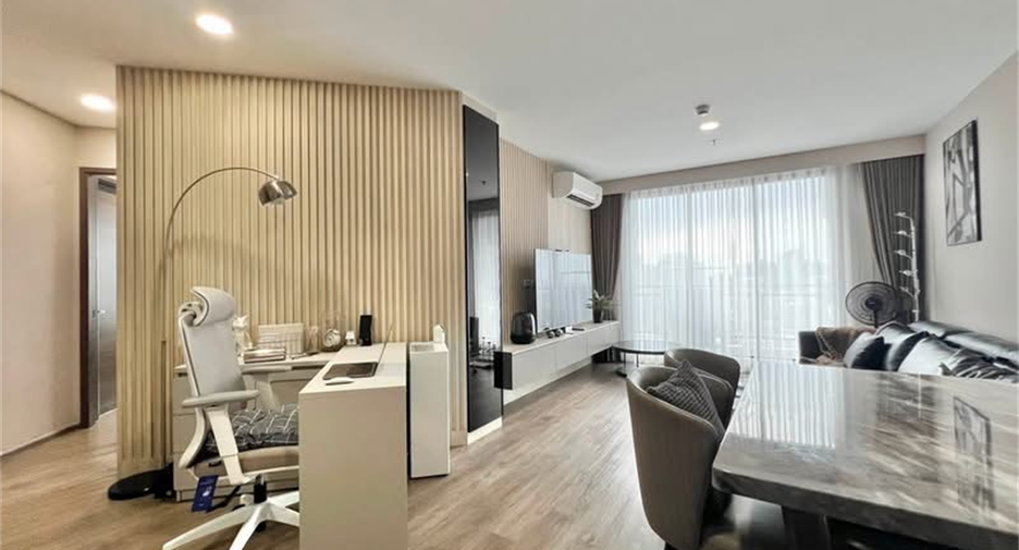 For sale 2 bedrooms condo in Huai Khwang, Bangkok