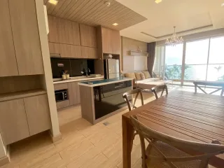 Condo en alquiler de 2 habitaciones en Bang Lamung, Chonburi