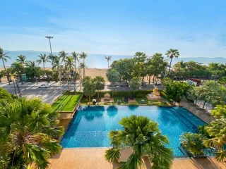 Condo en alquiler de 2 habitaciones en Bang Lamung, Chonburi