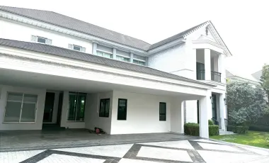Casa en venta y en alquiler de 4 habitaciones en Lat Krabang, Bangkok