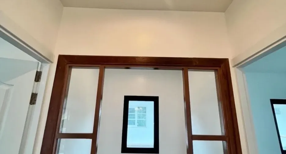 Casa en venta y en alquiler de 4 habitaciones en Nong Chok, Bangkok
