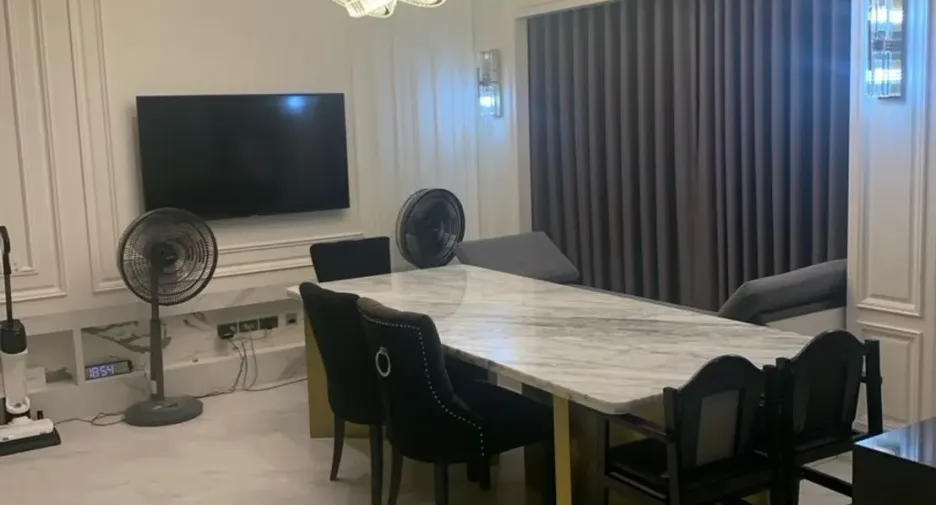 For sale and for rent 5 bedrooms house in Bang Kapi, Bangkok
