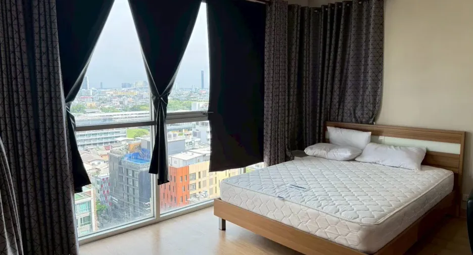 For rent studio condo in Sathon, Bangkok