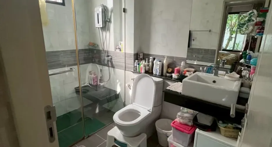 出售 和 出租 4 卧室 独立屋 在 Prawet, 曼谷