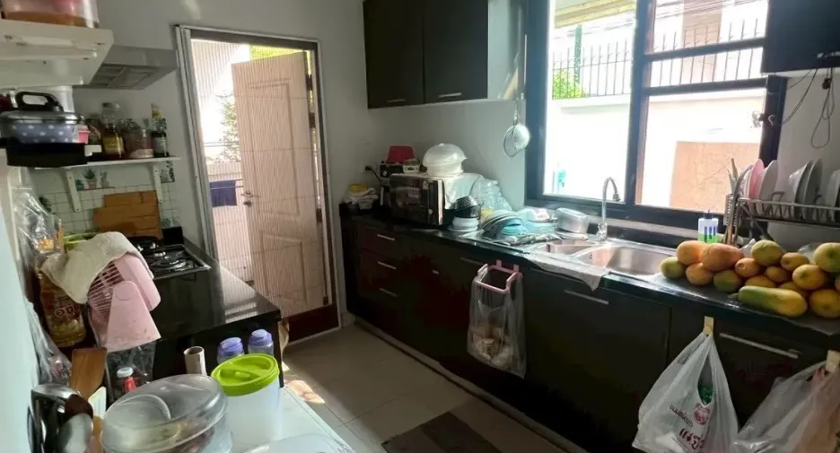 出售 和 出租 4 卧室 独立屋 在 Prawet, 曼谷