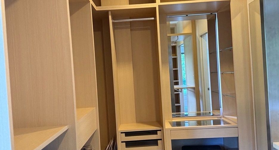 Haus zur Miete mit 4 Zimmer in Prawet, Bangkok