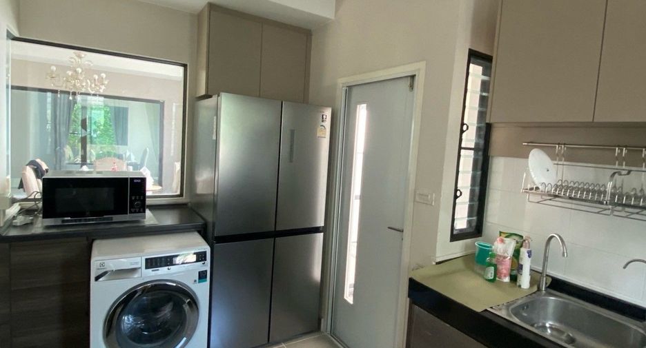 For rent 5 bedrooms house in Bang Phli, Samut Prakan