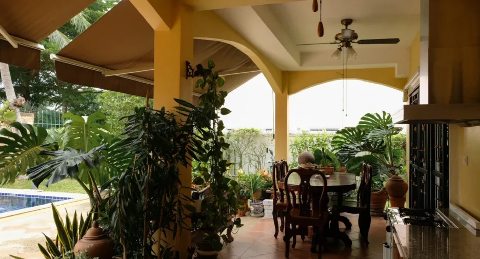 Villa en venta de 6 habitaciones en Bang Lamung, Chonburi