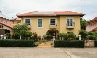 Villa en venta de 6 habitaciones en Bang Lamung, Chonburi